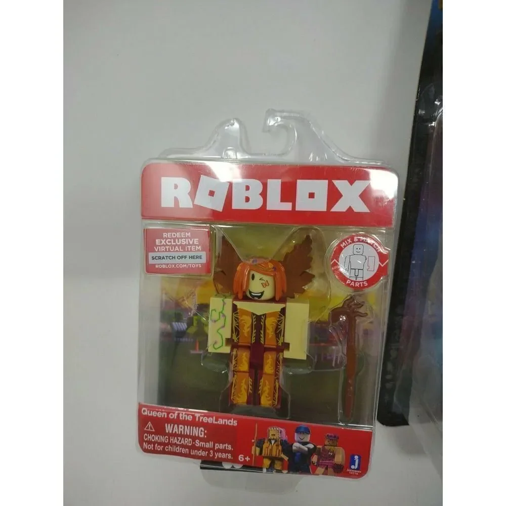 Roblox Queen of The Treelands and Digital Artist Lot with Virtual Item Codes